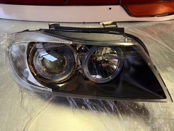 New BMW E90/91 Angel Eyes Halogen Headlights left+right